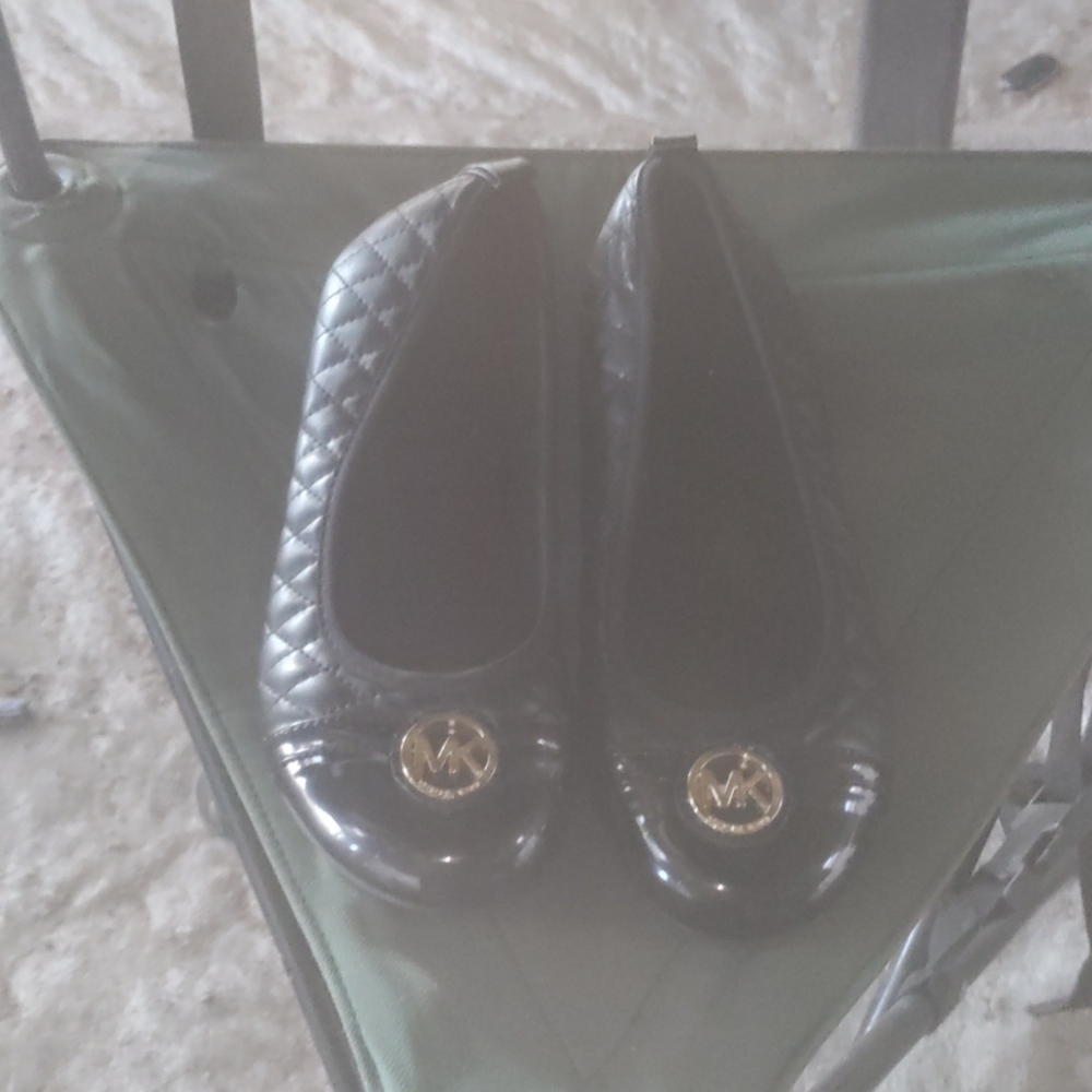 Michael Kors flats